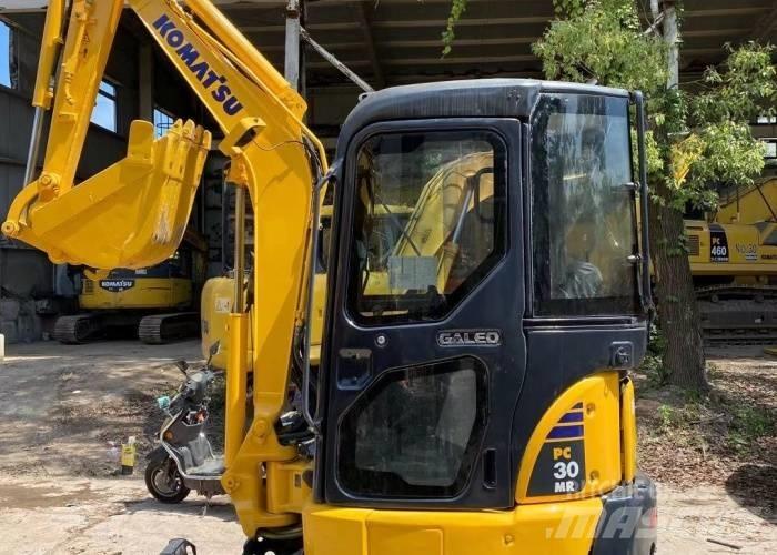 Komatsu PC30 Bageri guseničari