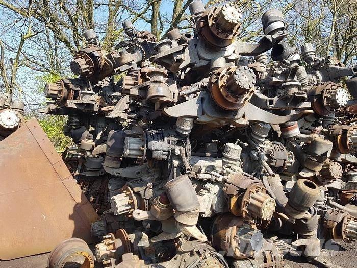 Axles Autobus Ostale kargo komponente