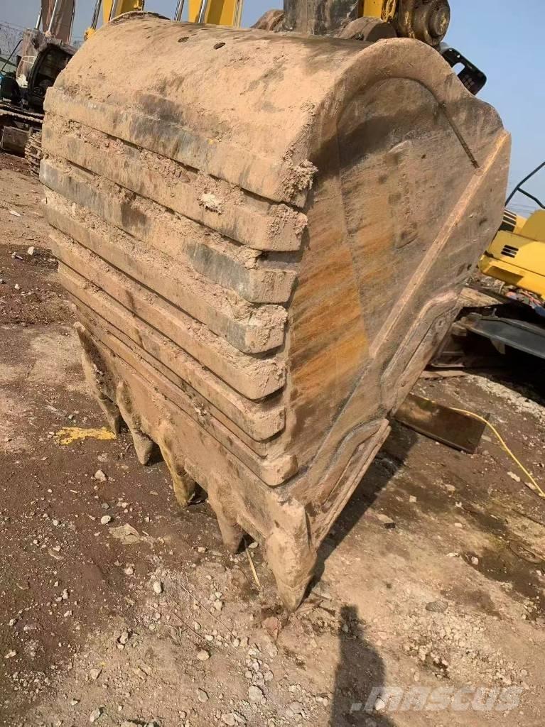 Komatsu PC 450-8 Bageri guseničari