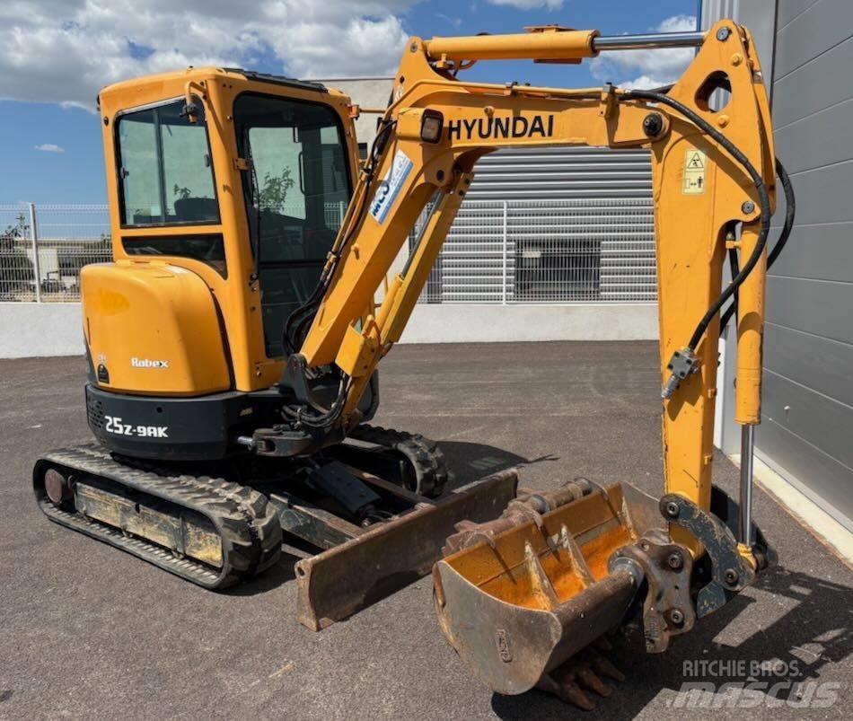 Hyundai R25Z-9 AK Mini bageri < 7t