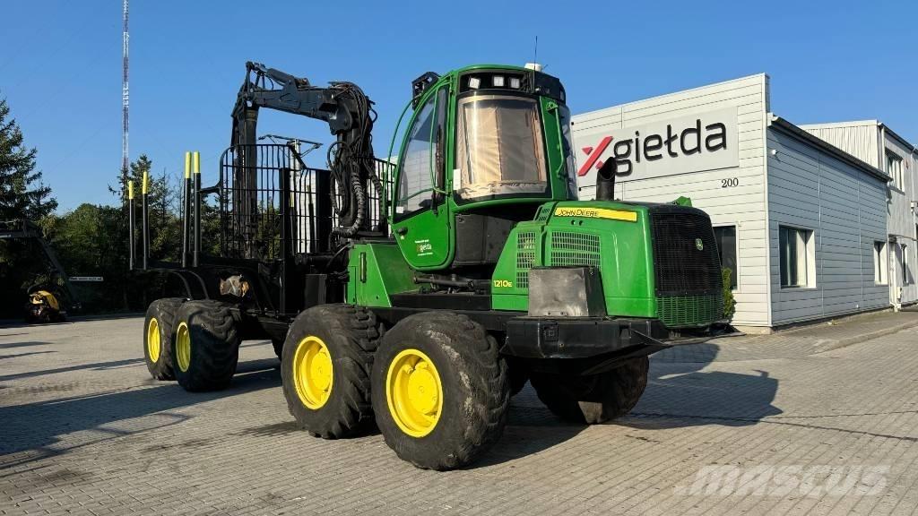 John Deere 1210 E Forvarderi