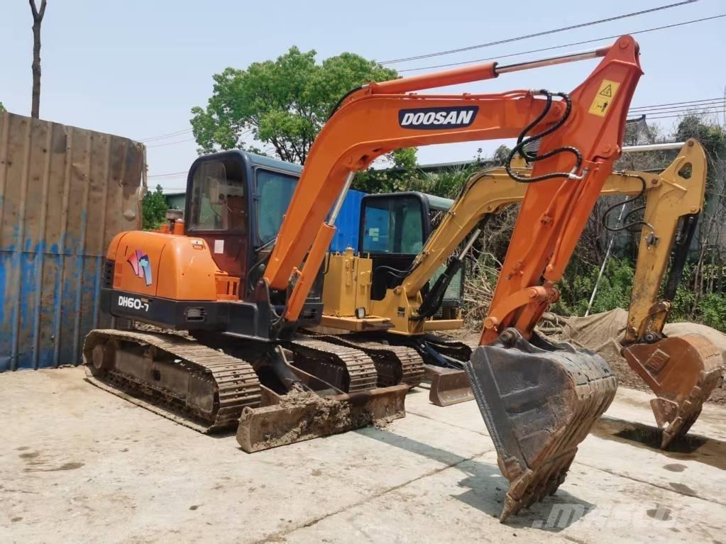 Doosan DH 60-7 Mini bageri < 7t