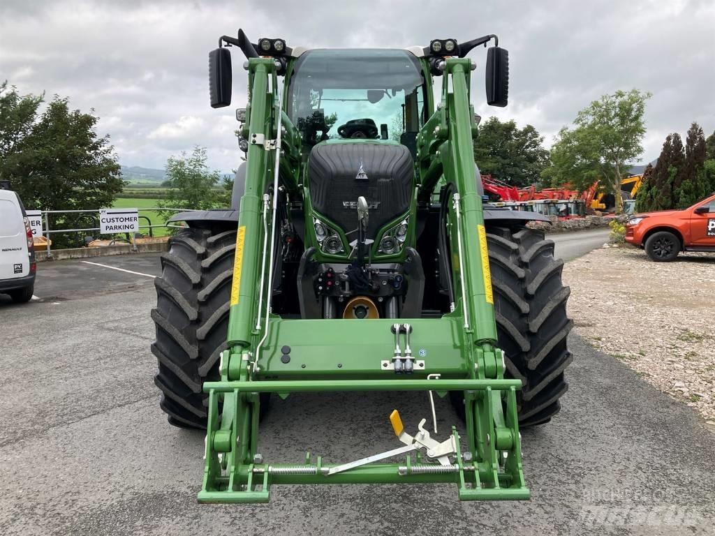 Fendt 724 Profi Plus Traktori