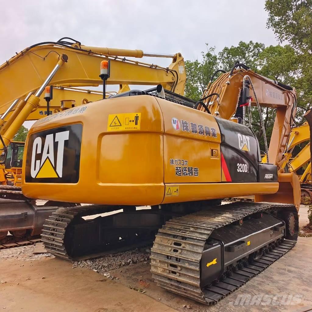 CAT 320 D2L Bageri guseničari