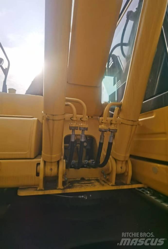 Komatsu pc220-8 Bageri guseničari