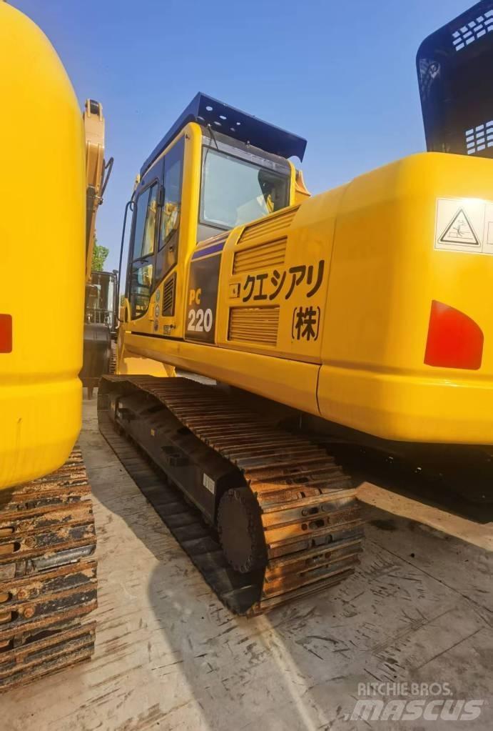 Komatsu pc220-8 Bageri guseničari