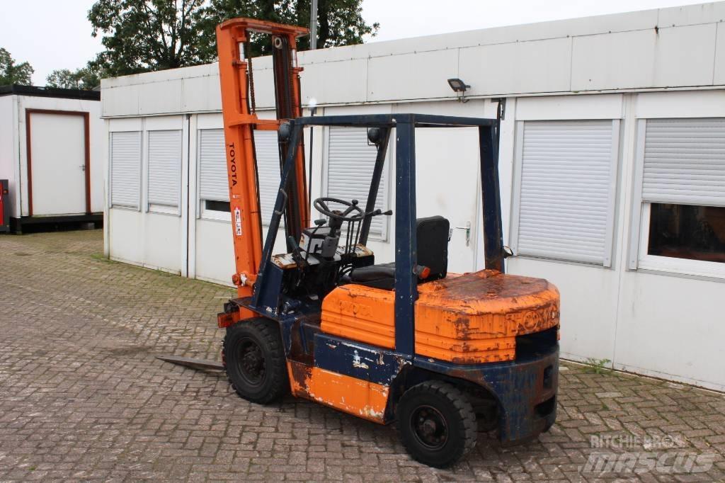Toyota 5 FD 25 Dizelski viljuškari