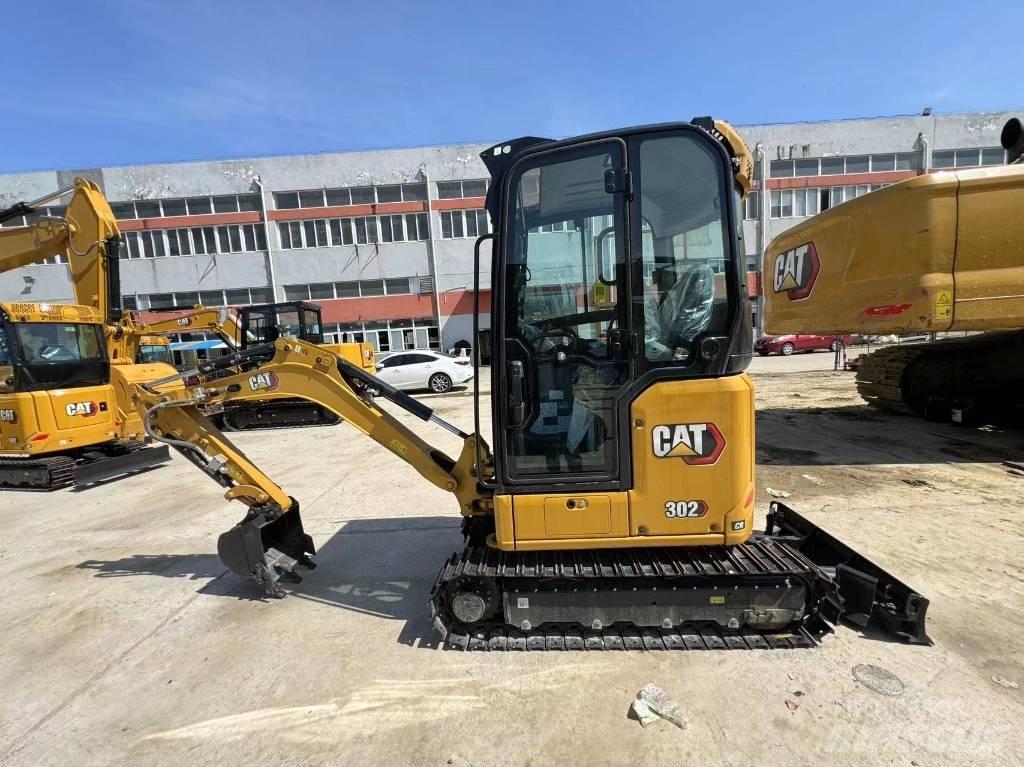 CAT 302 Mini bageri < 7t