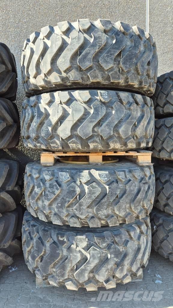 Michelin 23.5R25 Gume, točkovi i felne