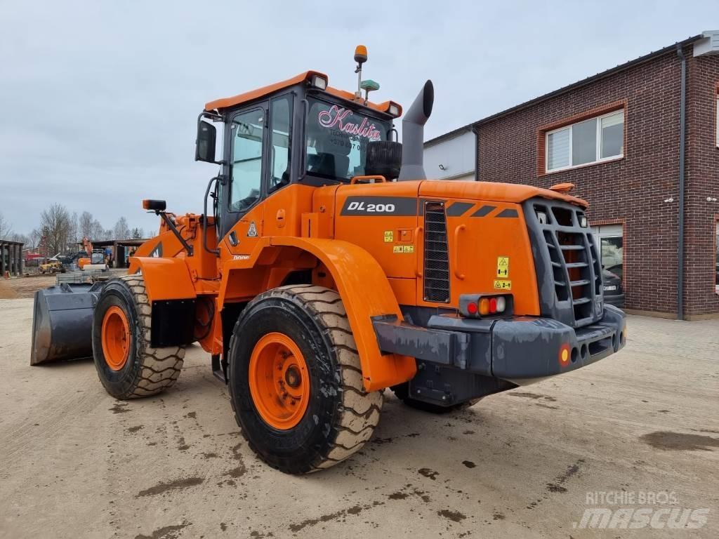 Doosan DL 200-3 Utovarivači na točkove