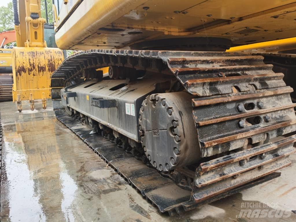 Komatsu PC 200-8 Bageri guseničari