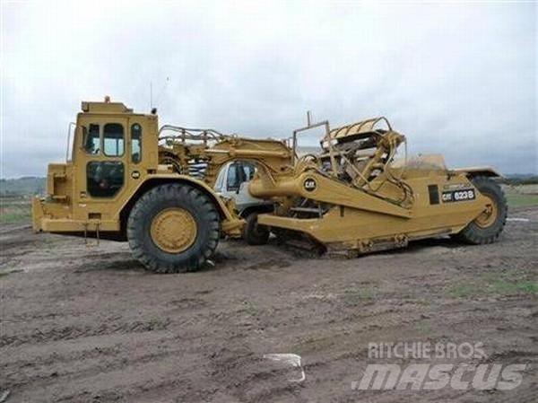 CAT 623B Bageri točkaši