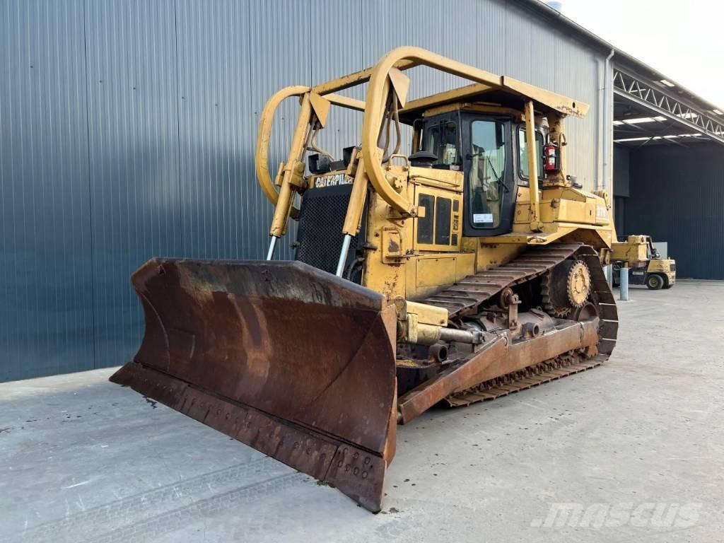 CAT D7H Buldožeri guseničari
