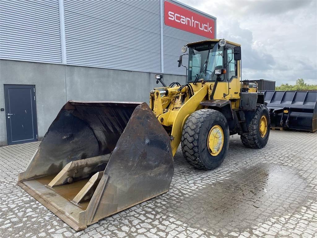 Komatsu WA270-3 Utovarivači na točkove