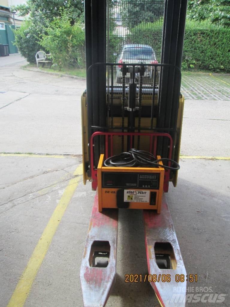 Hyster S1.4iL Ručni električni viljuškar