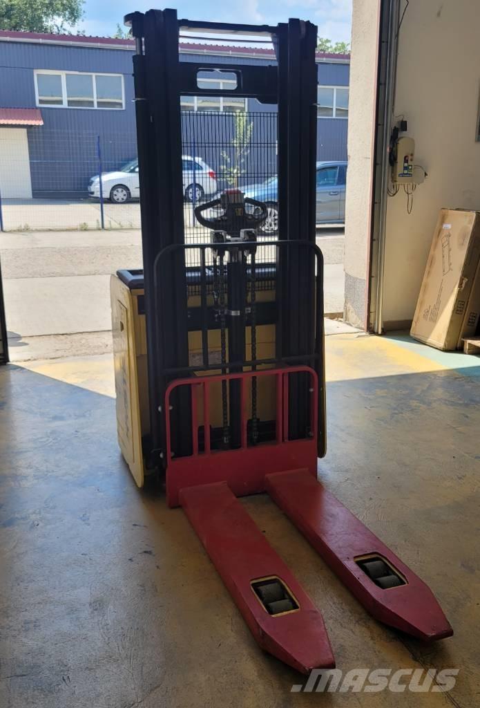 Hyster S1.4iL Ručni električni viljuškar