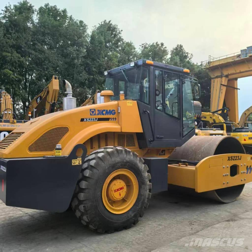 XCMG XS 223 J Valjci sa jednim bubnjem