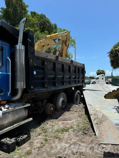 Mack CH613 8x4 2002 Kiperi kamioni