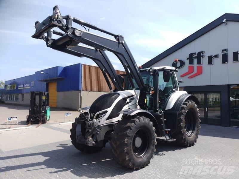 Valtra T 175 A Traktori