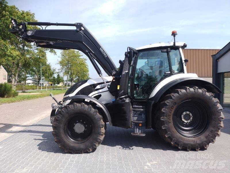 Valtra T 175 A Traktori