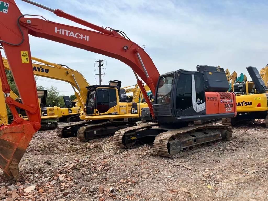 Hitachi ZX 240-3 Bageri guseničari