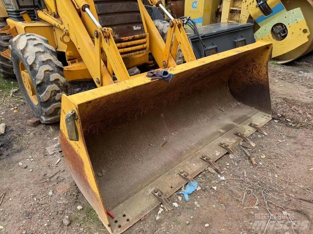 JCB 3 CX Rovokopači