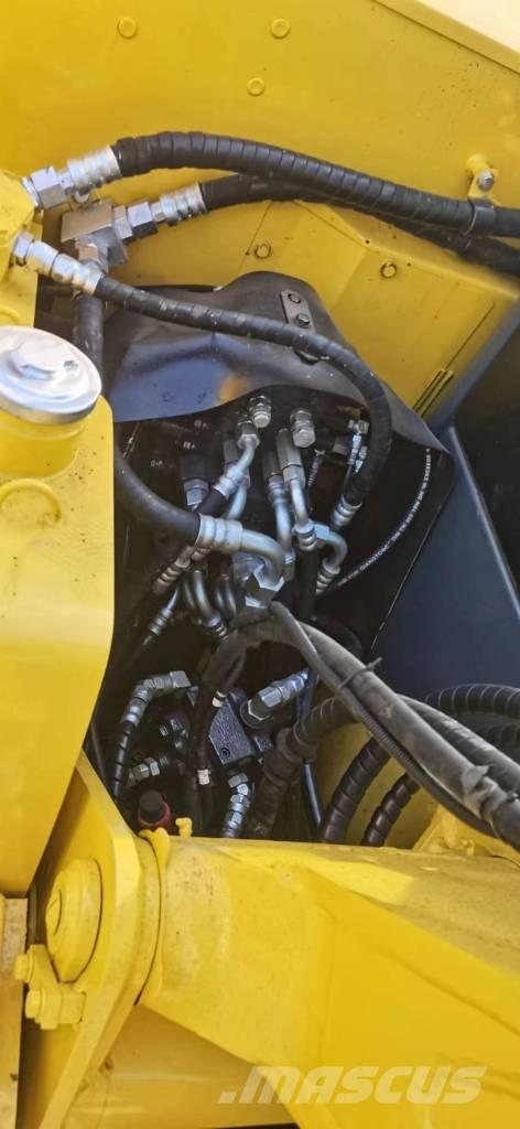 Komatsu 60-8 Bageri guseničari