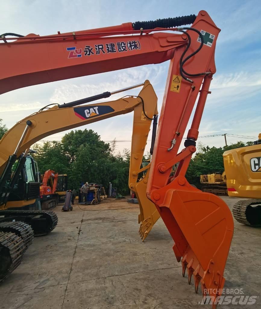 Hitachi ZX 200 Bageri guseničari