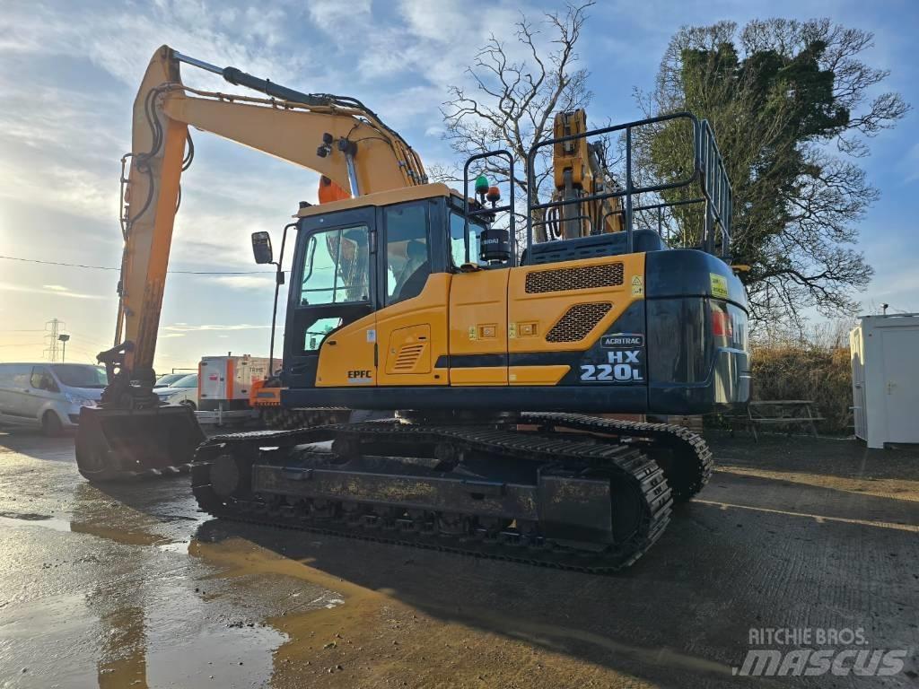 Hyundai HX220L Bageri guseničari