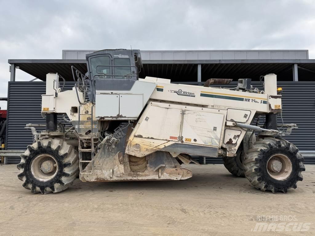 Wirtgen WR 2500S Mašine za reciklažu asfalta