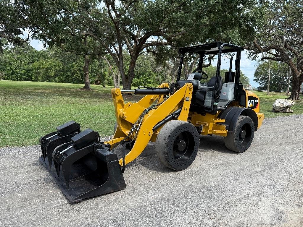 CAT 908 H Utovarivači na točkove