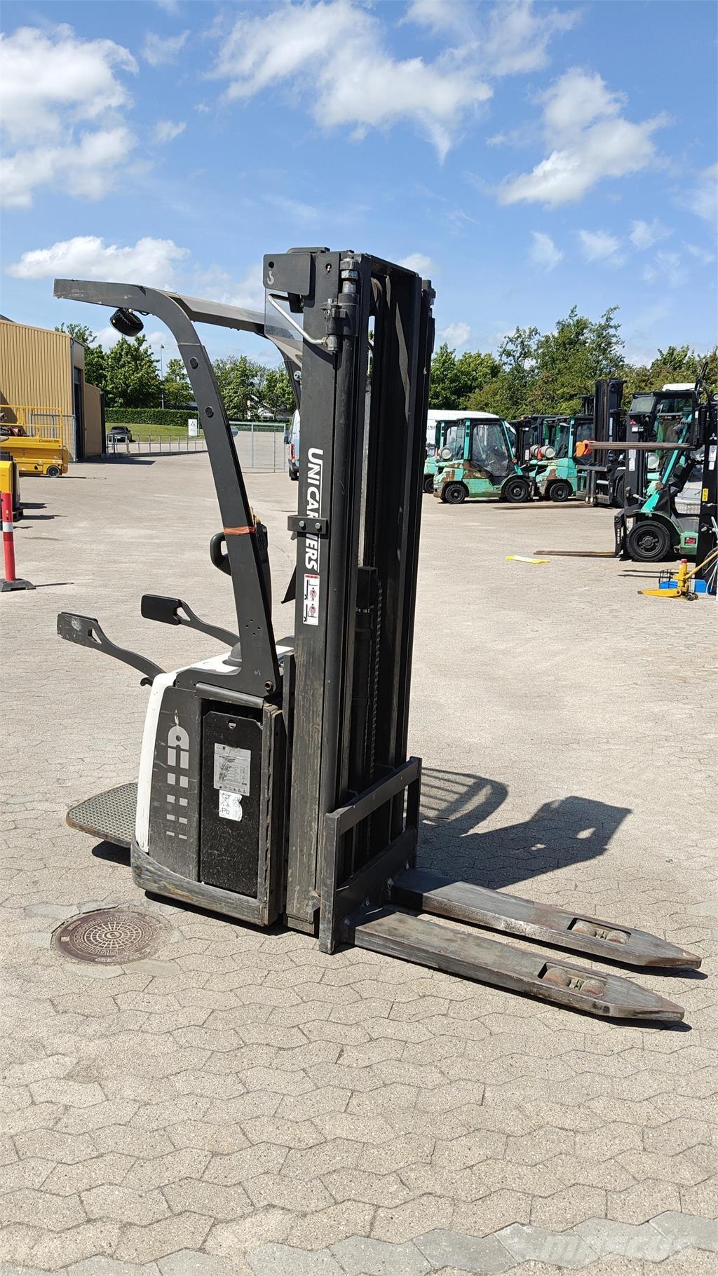 Atlet PSP160 Samopogonski ručni viljuškari