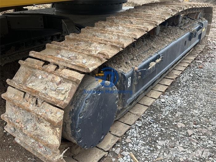 Komatsu PC450-8 Bageri guseničari