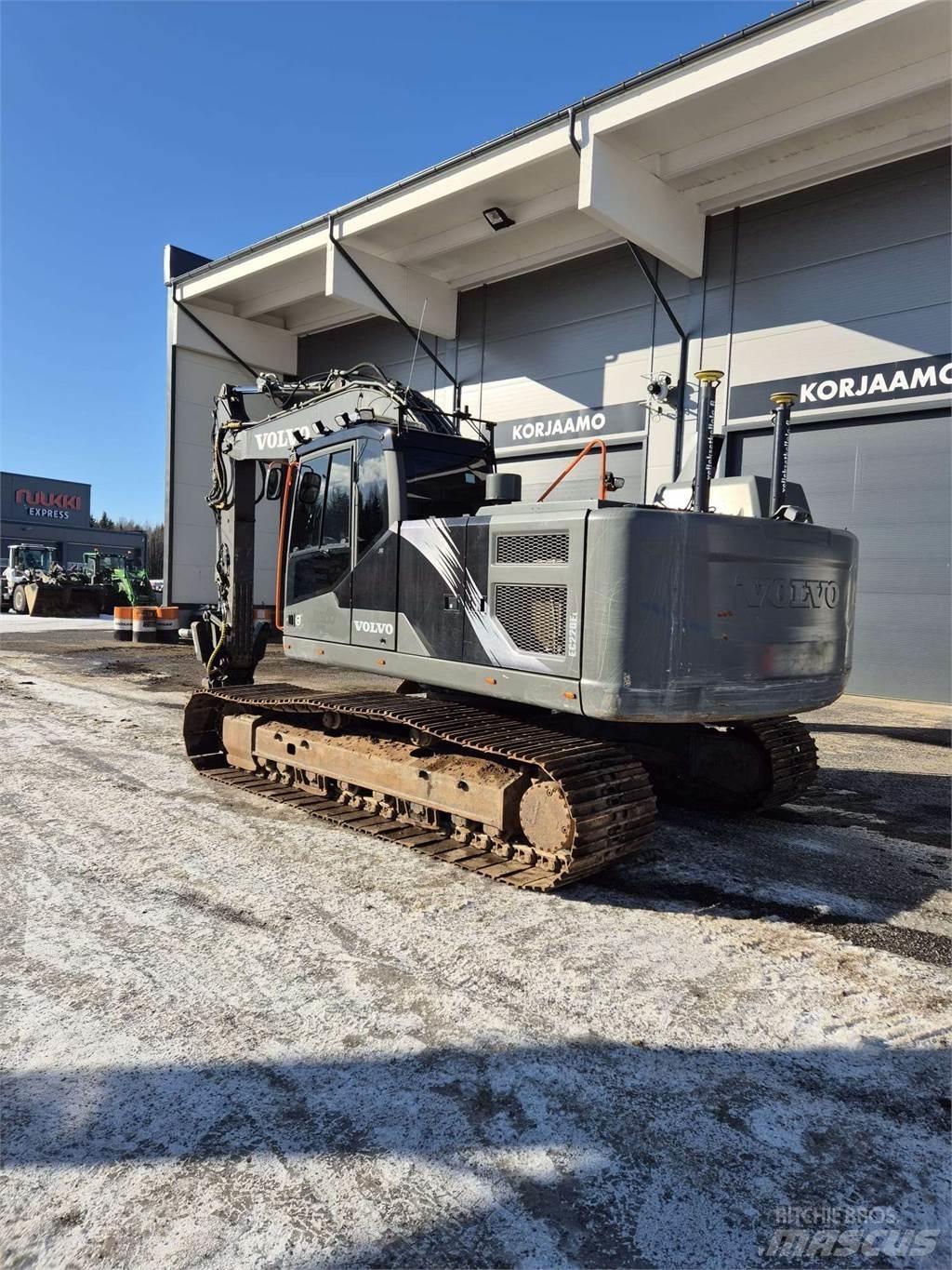 Volvo EC220EL Bageri guseničari