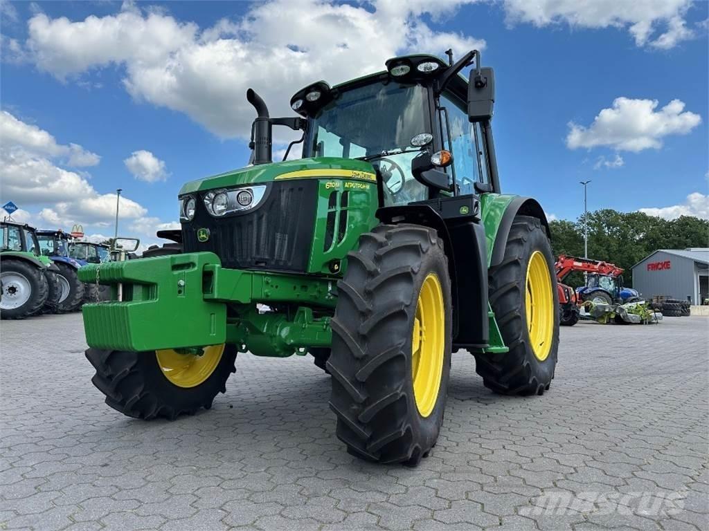 John Deere 6110 M Traktori