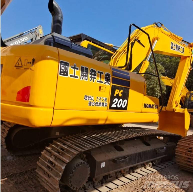 Komatsu PC 200-8 Bageri guseničari