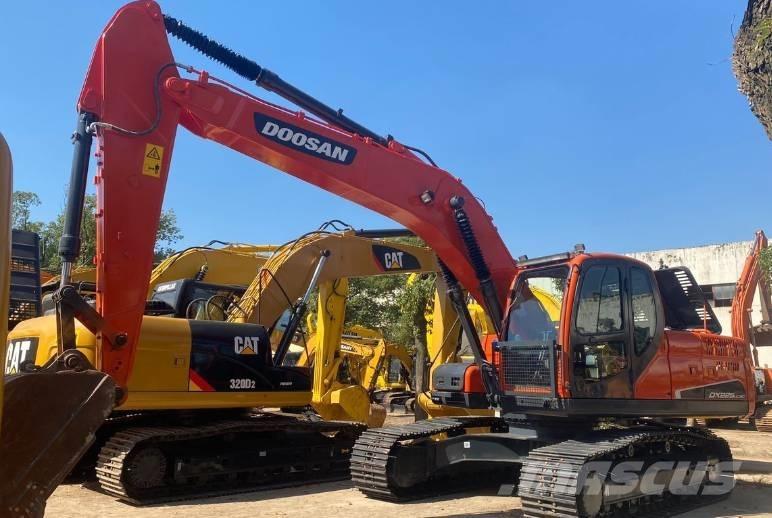 Doosan DX225 Bageri guseničari