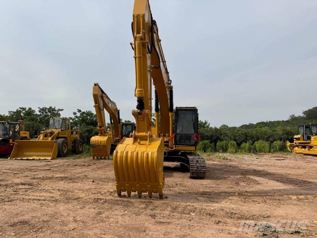 CAT 320B Bageri guseničari
