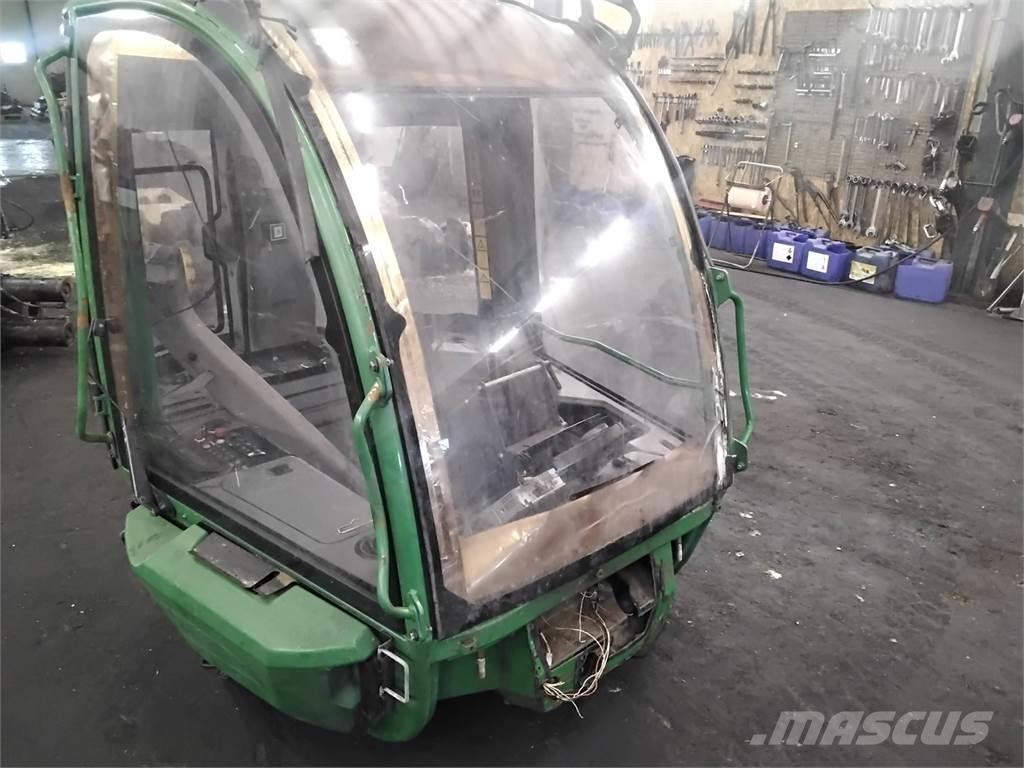 John Deere 1270E Kabine i unutrašnjost