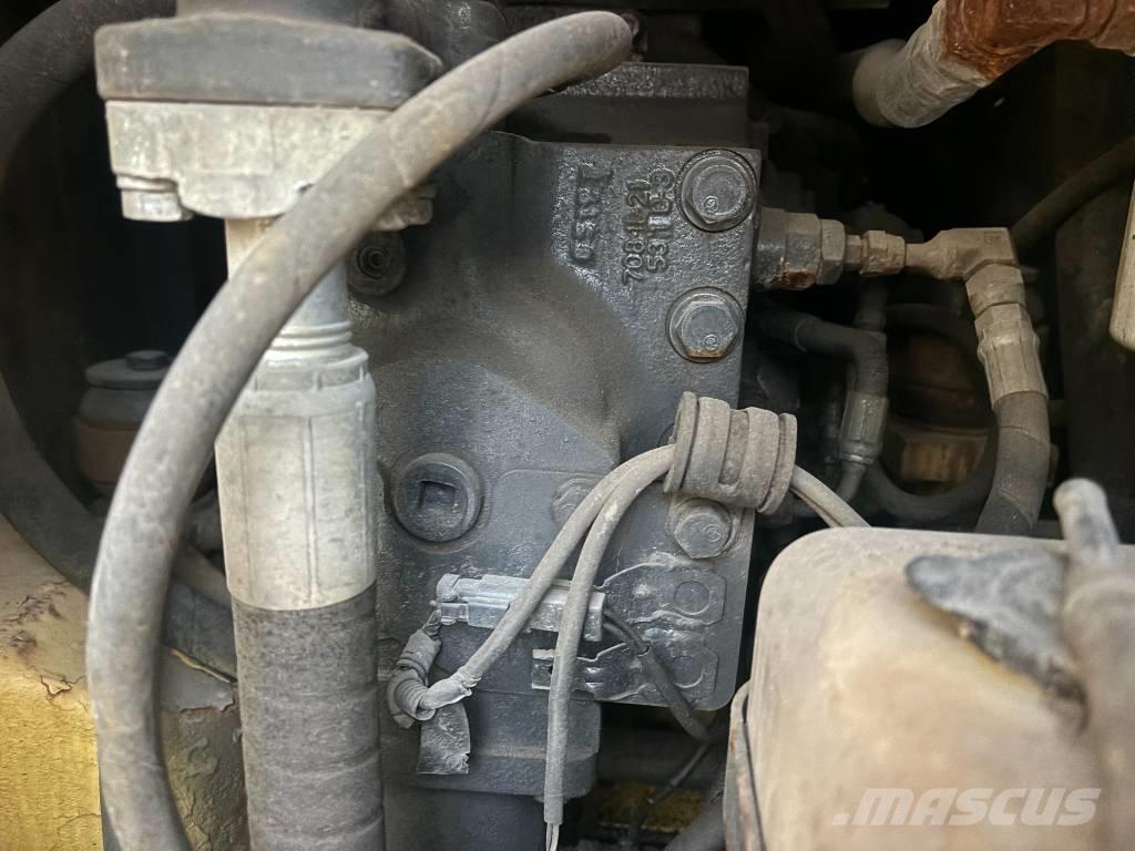 Komatsu PC 138 US Midi bageri 7t – 12t