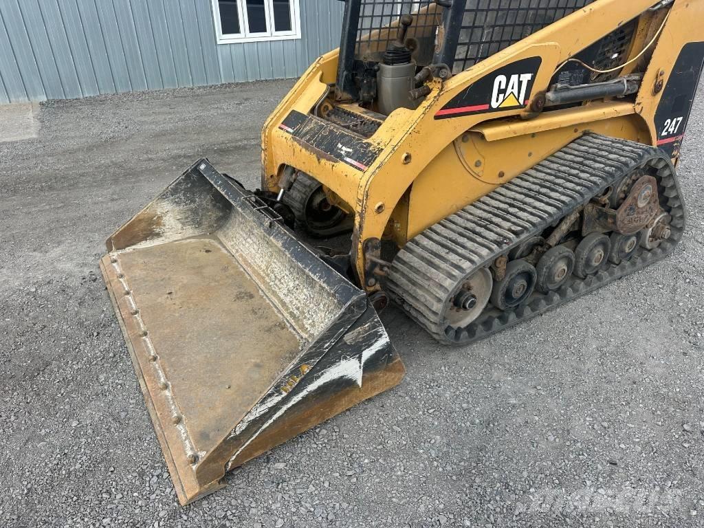 CAT 247 Skid steer mini utovarivači