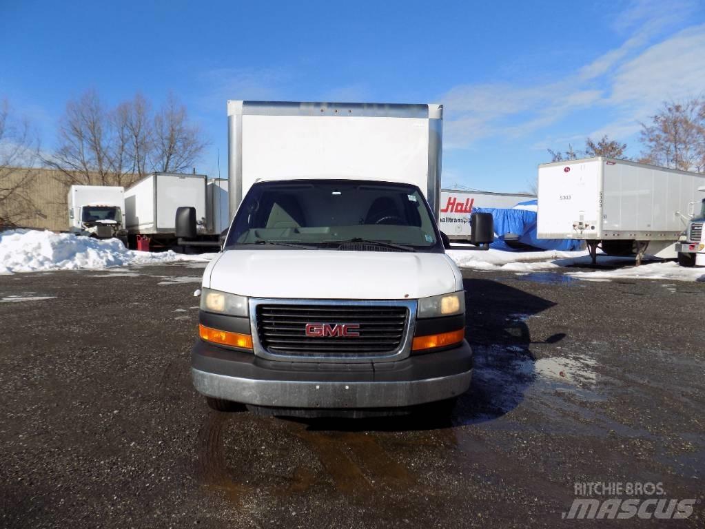 GMC Savana Sanduk kamioni