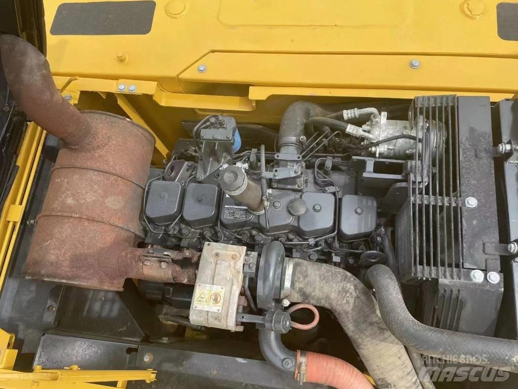 Komatsu pc220-7 Bageri guseničari