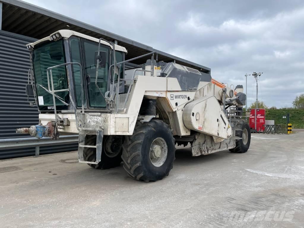 Wirtgen WR 200 XLI Freze za asfalt