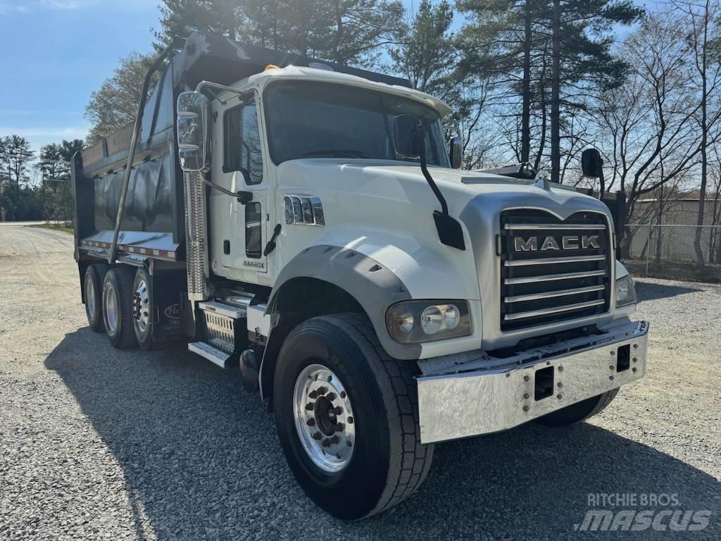 Mack GU433 Kiperi kamioni