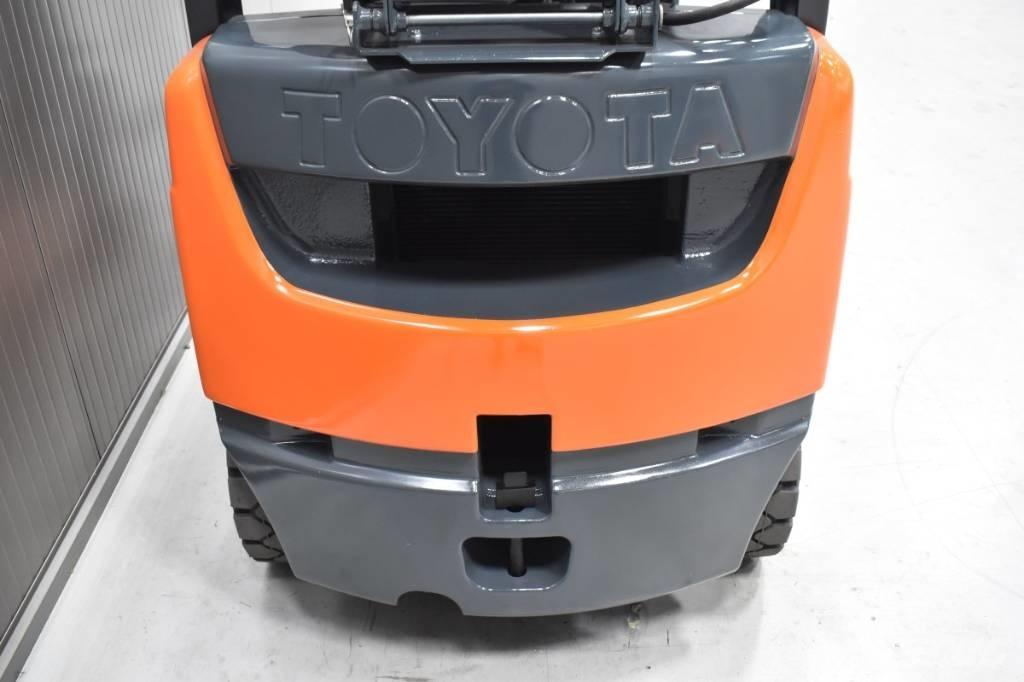 Toyota 02-8FGF18 Plinski viljuškari