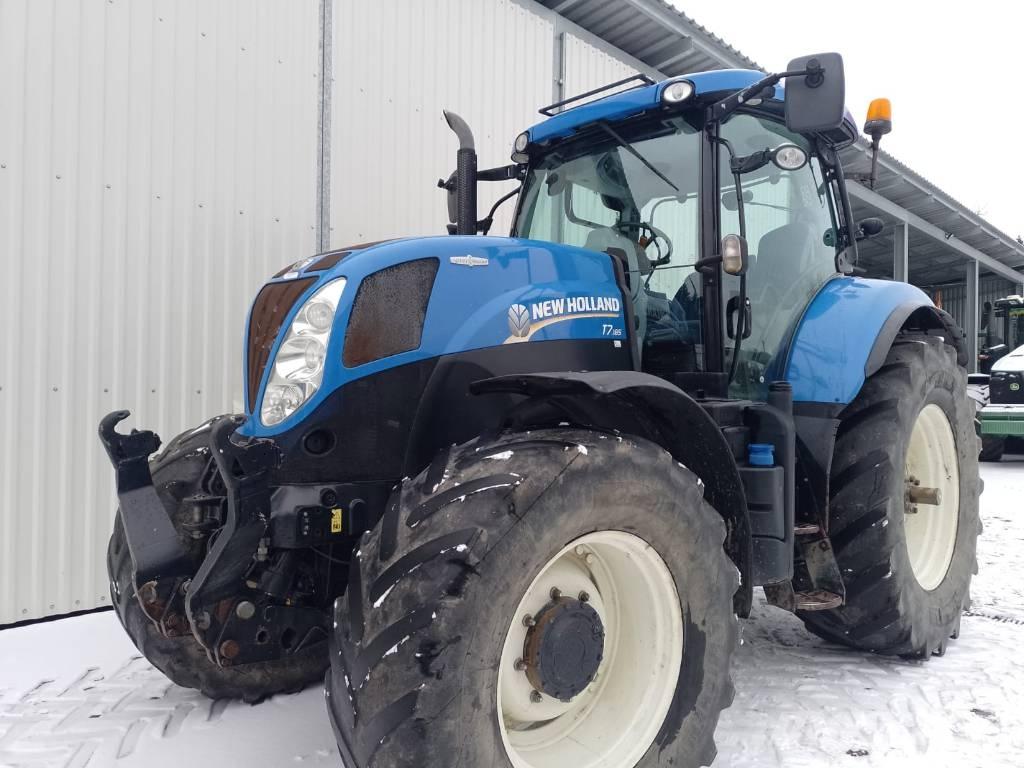 New Holland T 7.175 Traktori