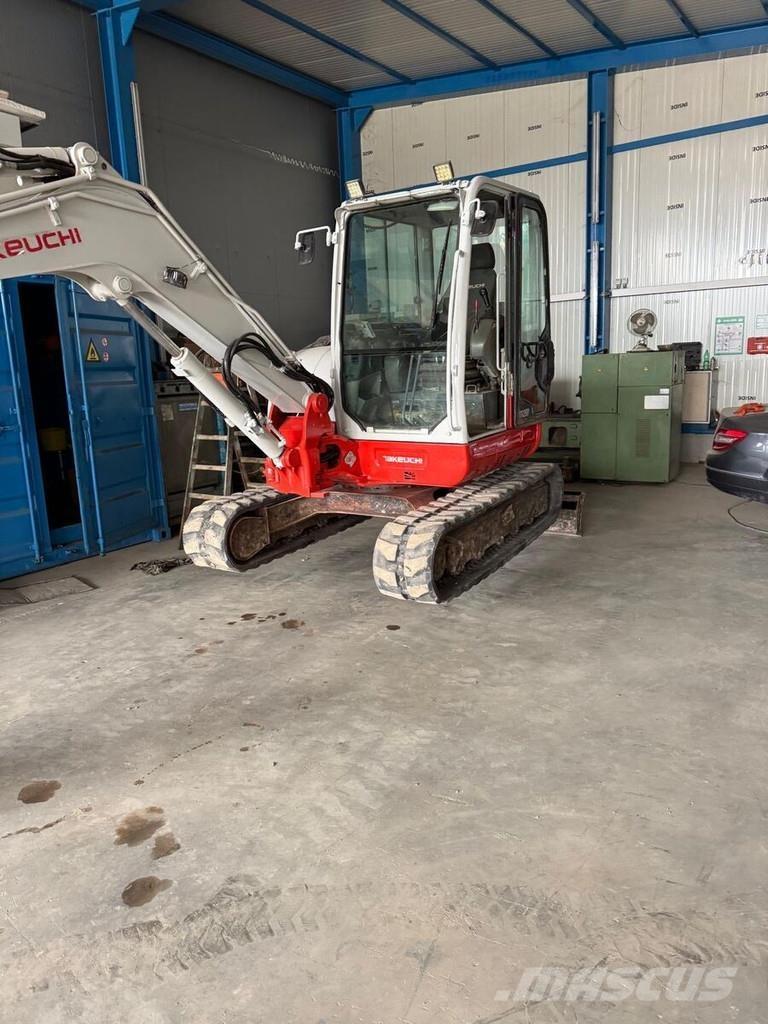 Takeuchi TB260 Mini bageri < 7t