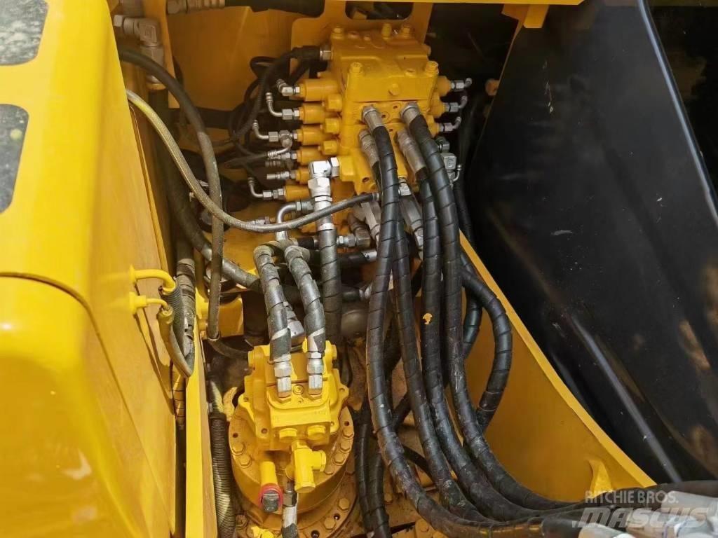 Komatsu PC 130 LC-7 Bageri guseničari