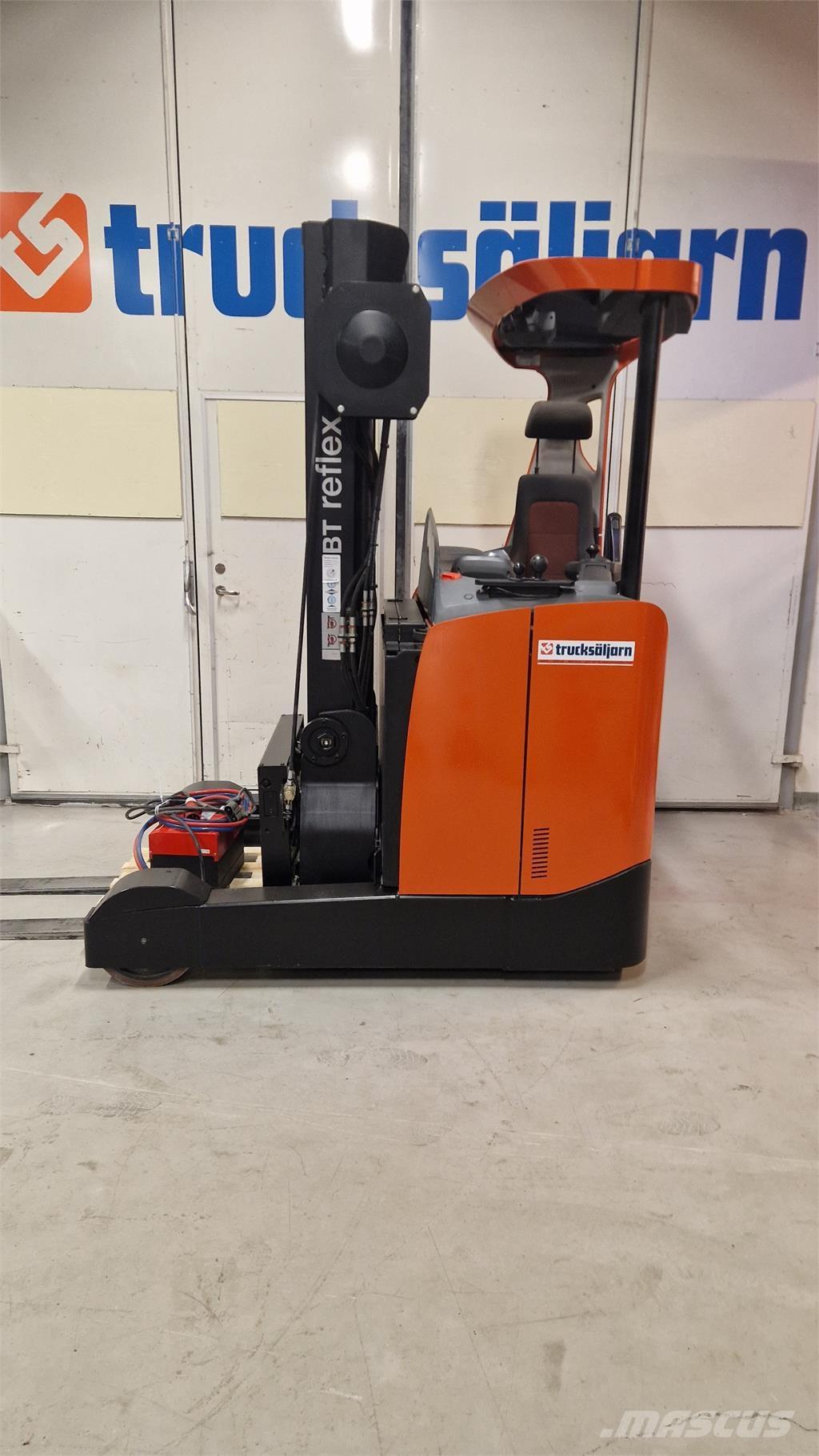 BT RRE200E Viljuškari sa pomičnim stupom